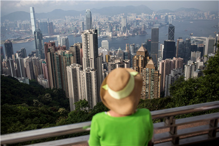 [新聞] 香港旅遊業亟待戰略轉型